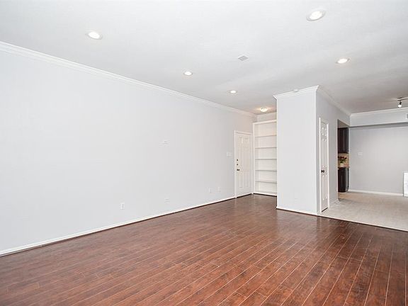 3rd image of 2255 Braeswood Park Drive #187