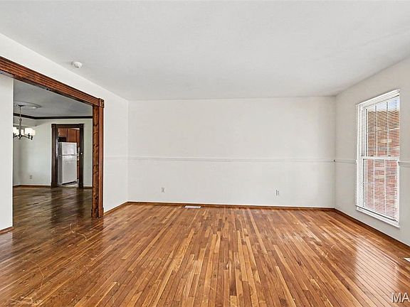 4th image of 4413 Remus Dr