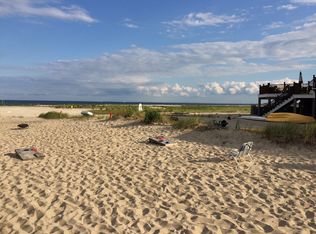 21 Milford Point Rd, Milford, CT 06460