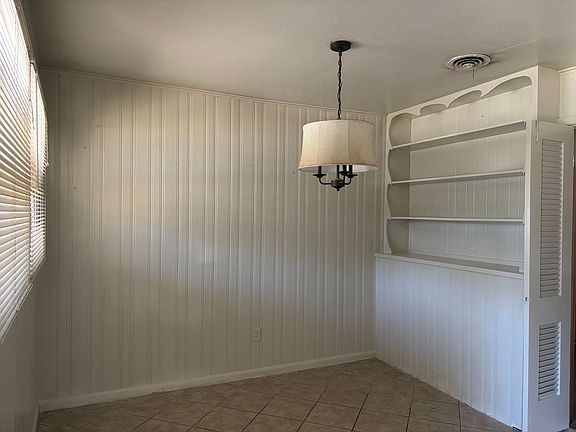 4th image of 3614 36th St