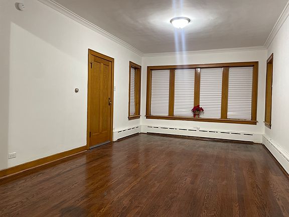 3rd image of 5133 W Wrightwood Ave #1