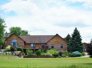 5216 E Centerline Rd, Saint Johns, MI 48879