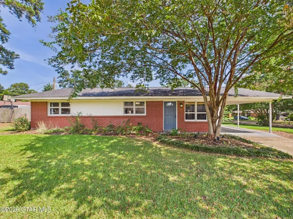 366 Converse Dr, West Point, MS 39773