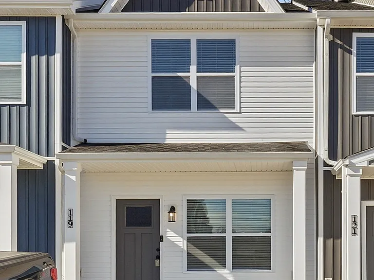 119 Front Ridge Cir — Photo 3
