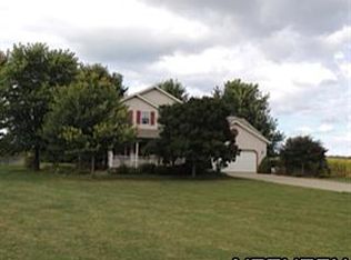 14217 Kneisel Rd, Vermilion, OH 44089