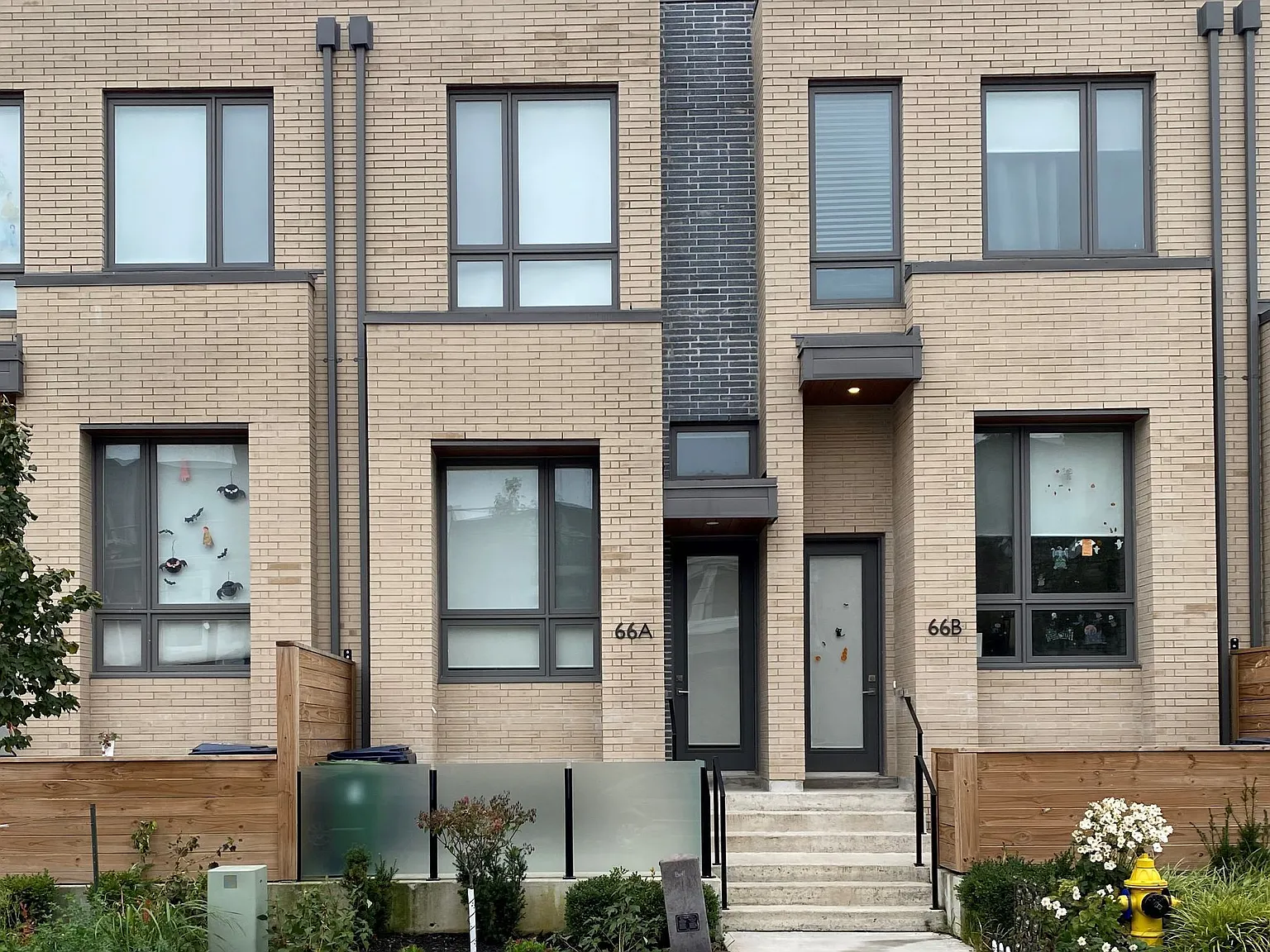 3 bed, $4,500 — Photo 1