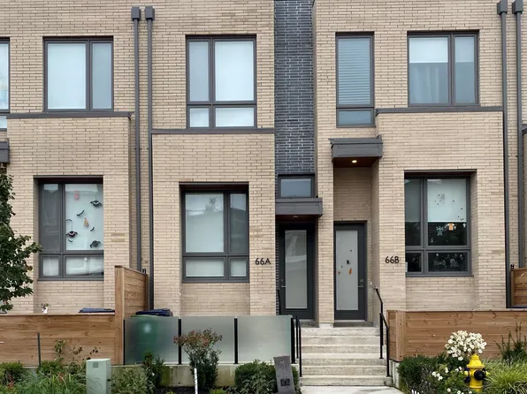 66 A Perth Ave, Toronto, ON M6R 0A8