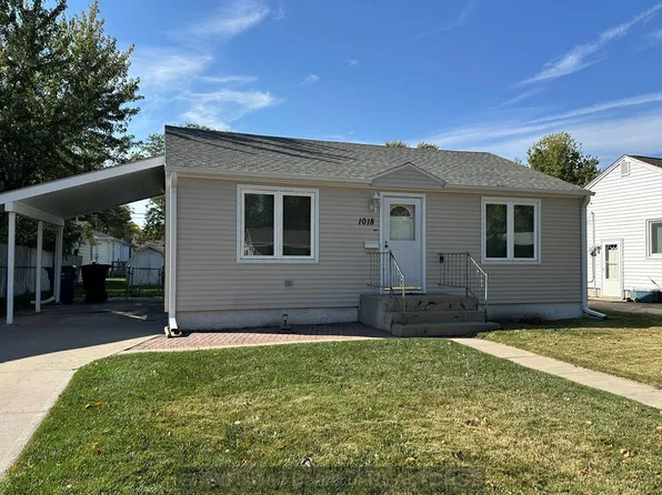 1018 S Vine St, Grand Island, NE 68801