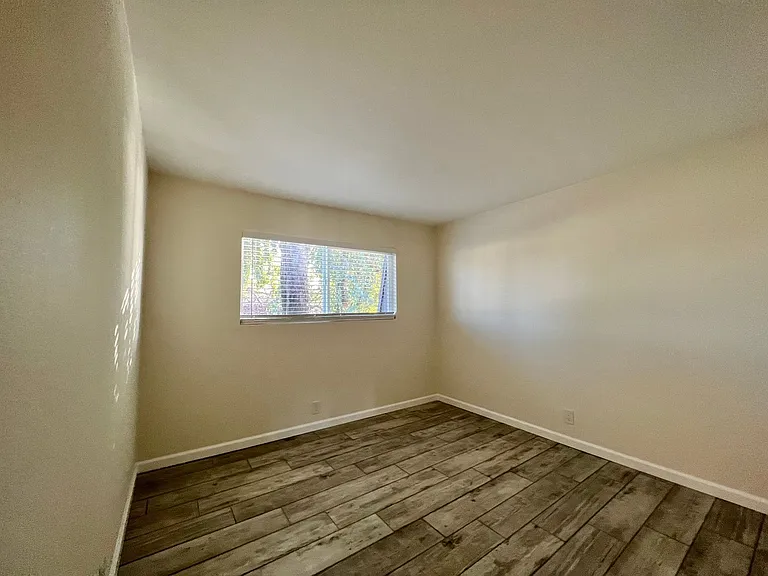 Solano Apartments — Photo 26