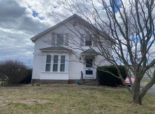 549 Angell Rd, Lincoln, RI 02865