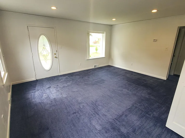 3173 Warick Rd — Photo 8