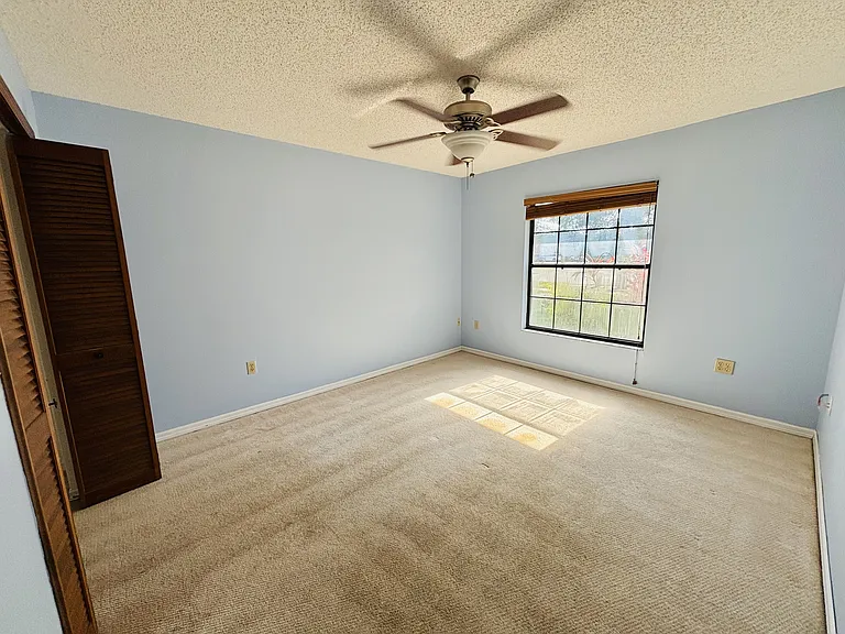 1137 Indiana Ave — Photo 6
