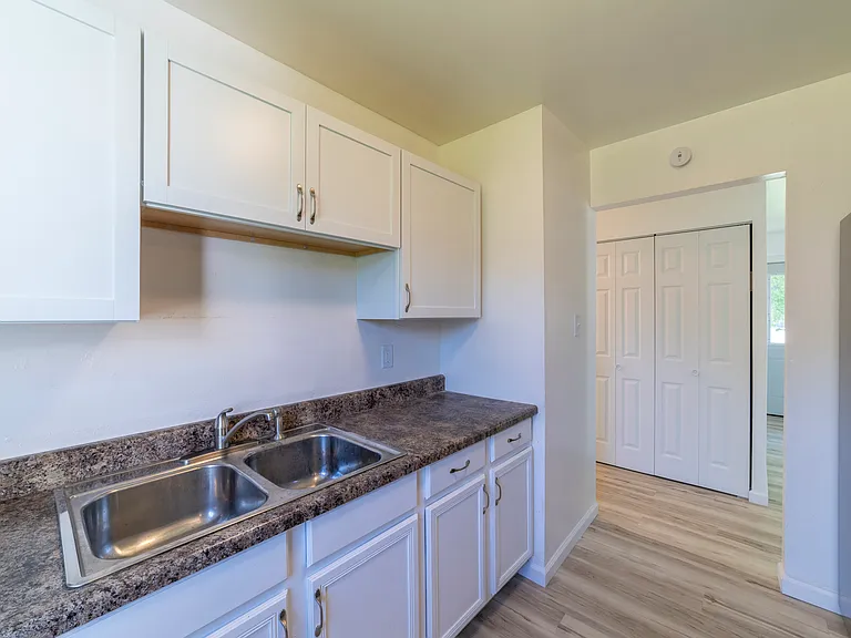4154 W 23rd Ave — Photo 11
