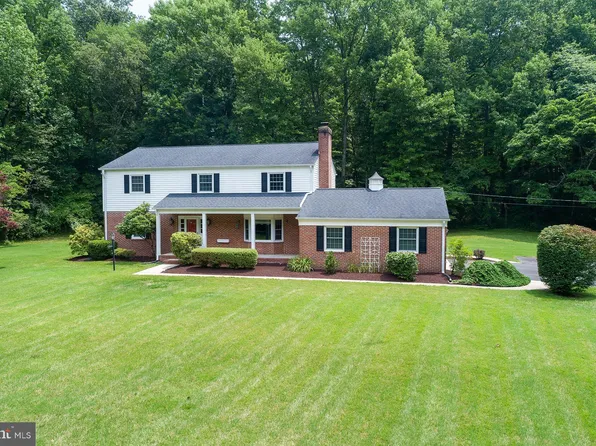 1425 Hoppa Rd, Crownsville, MD 21032