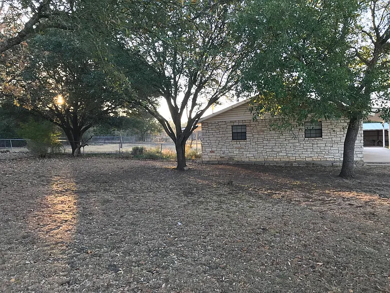 705 Possum Trot St — Photo 14
