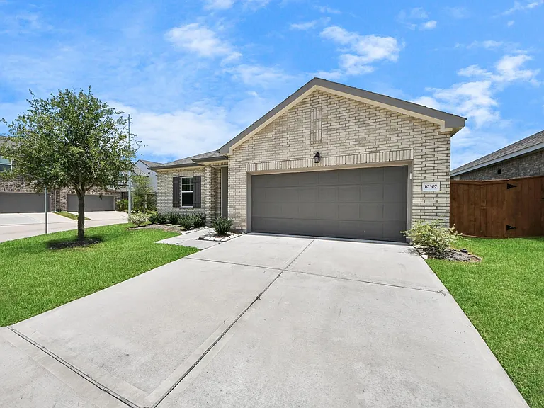 10307 Malta Trace Dr — Photo 35