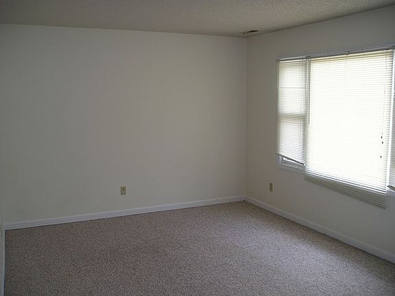 5th image of 154 South Ave