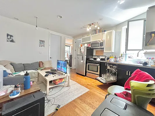 Rented by Doorway NYC, LLC | media 1