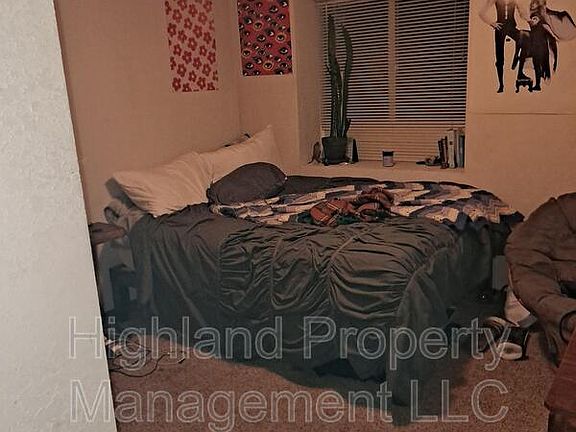 2nd image of 520 NE Garfield St APT 3