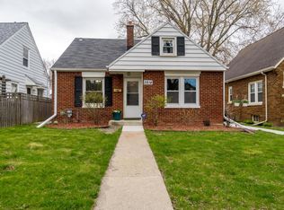 2814 N 80th St, Milwaukee, WI 53222