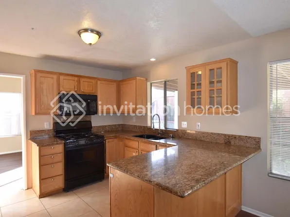16341 Windcrest Dr, Fontana, CA 92337
