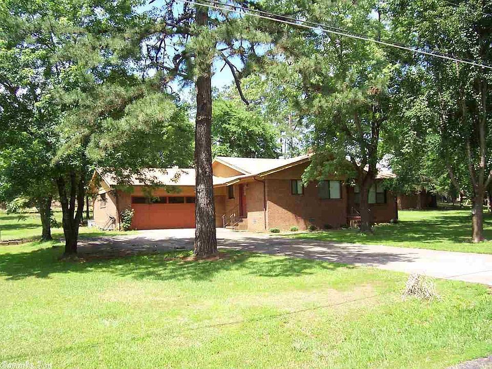 1st image of 2130 Montgomery Dr