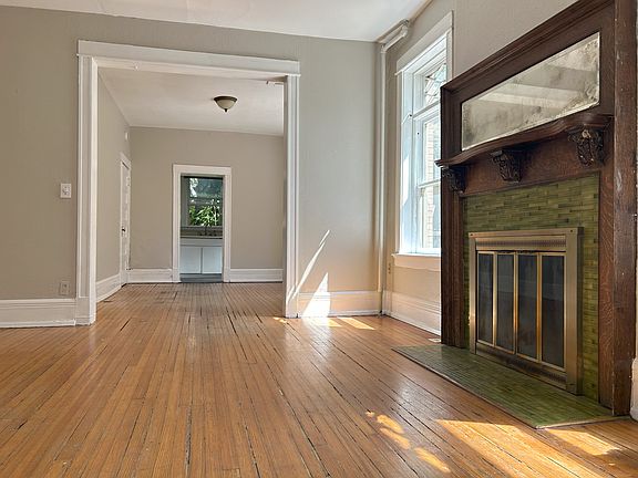 5th image of 325 E 12th Ave APT 1