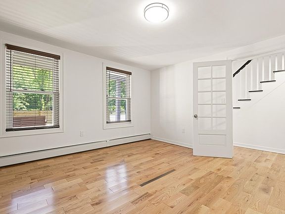 4th image of 155 River St