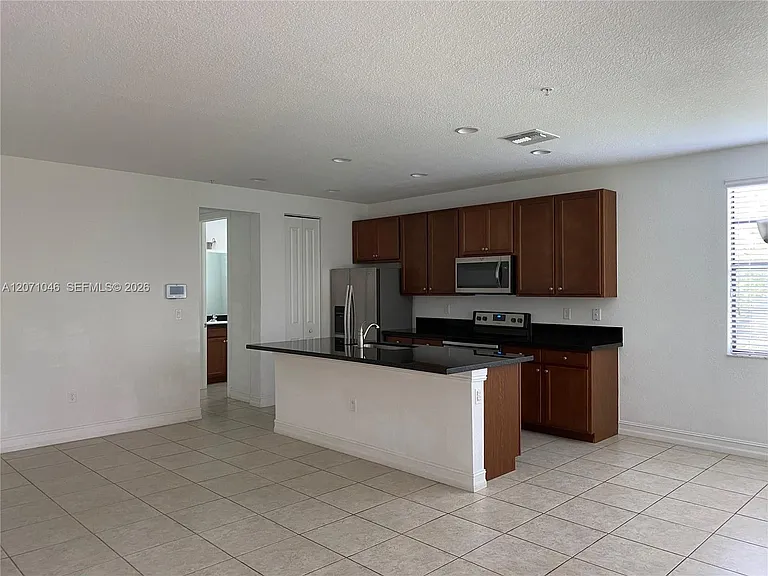 11362 SW 15th St — Photo 5
