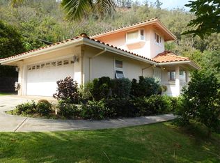 566 Kuikahi Dr, Wailuku, HI 96793