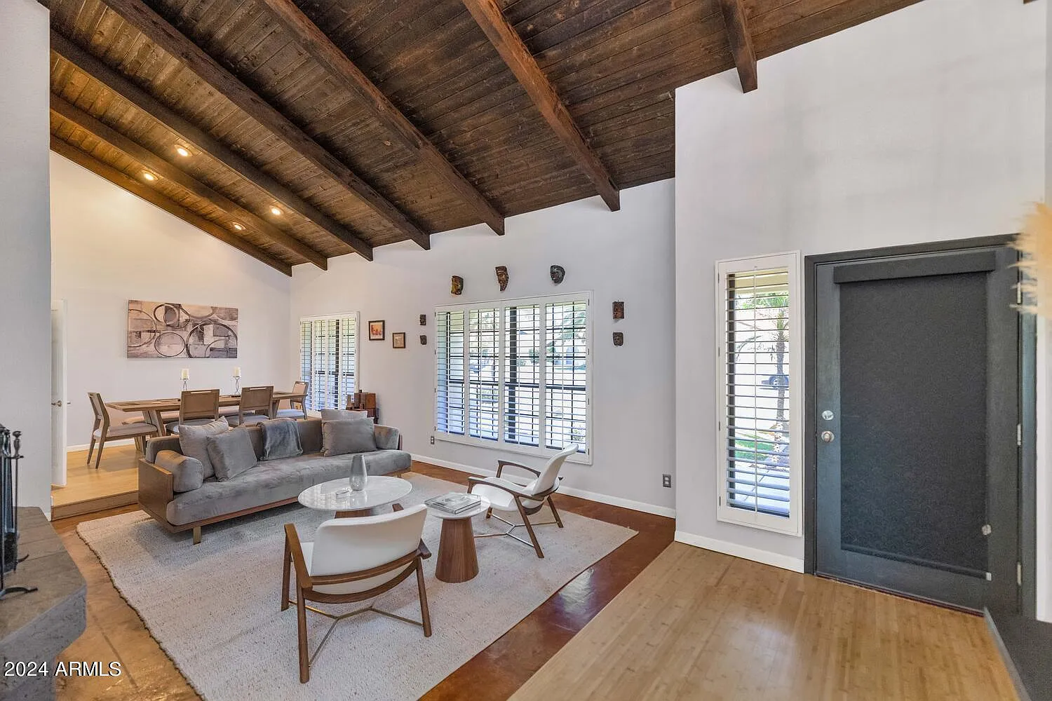 3 bed, 3.0 bath, 3220 sqft, $7,495 — Photo 3