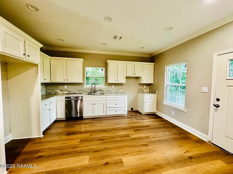 778 Austin Rd — Photo 3
