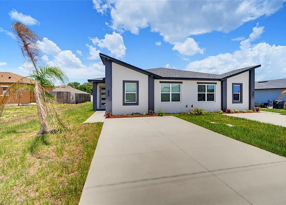 806 Colville Dr