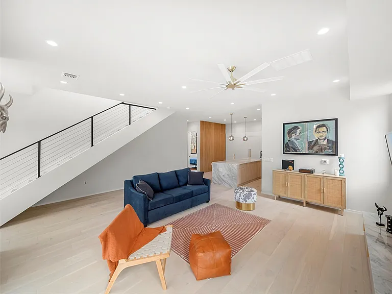 2107 Brackenridge St #A — Photo 5