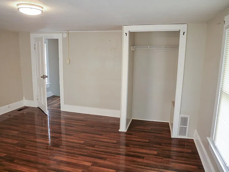 435 Ballard Ave — Photo 18