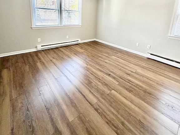 5th image of 119 Blake St #304