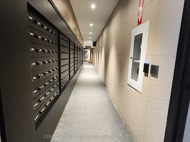 89 Church St #1105 — Photo 3