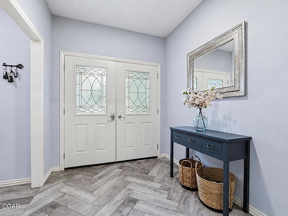 5th image of 43 Oakridge Dr