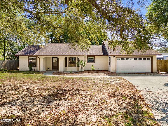 2nd image of 902 Laurel Oak Ln