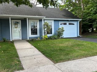 140A Laurance Ln, Ridge, NY 11961