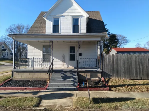 40 Smith St, West Alexandria, OH 45381
