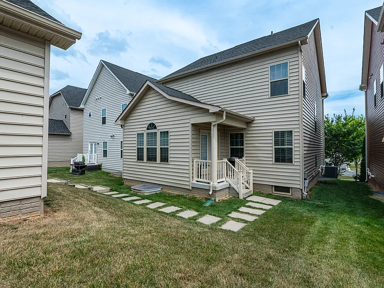1415 Village Green Way — Photo 13