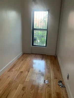 Rented by Nooklyn NYC LLC | media 8