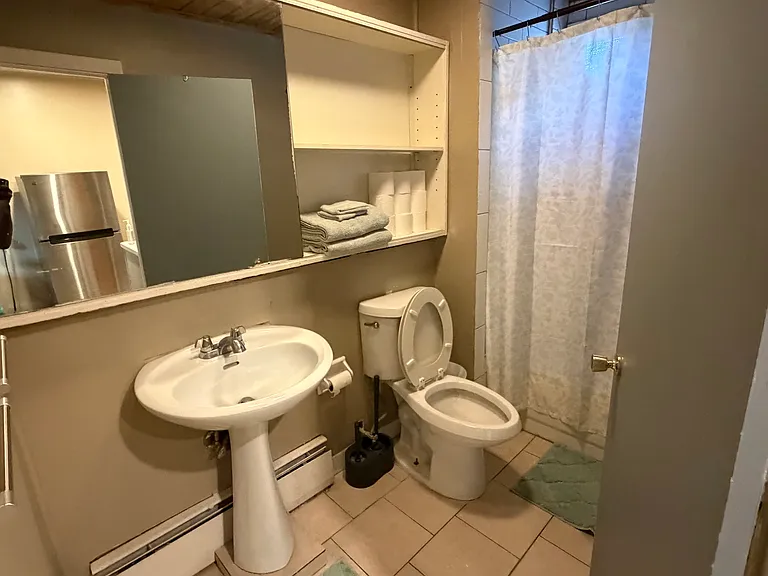 166 5th St #3 — Photo 9