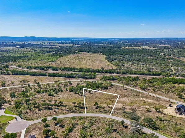 44 Hawthorne Ln, Spicewood, TX 78669