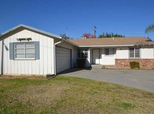 3239 E Hampton Way, Fresno, CA 93726