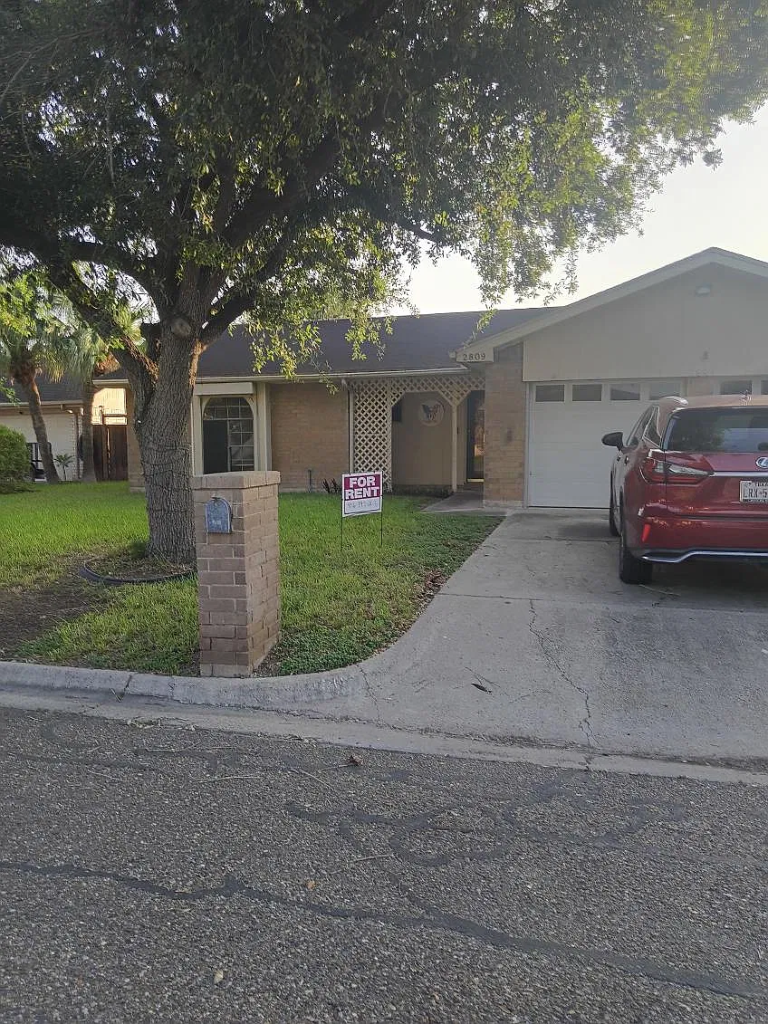 3 bed, 1440 sqft, $1,800 — Photo 1