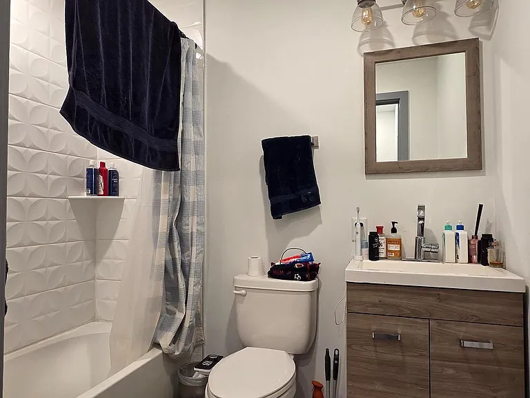 417 W Berks St #2 — Photo 17