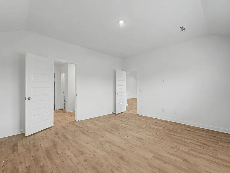 541 Nevada St — Photo 6