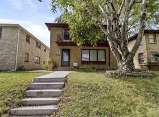 7753 West Beckett AVENUE #7755, Milwaukee, WI 53218